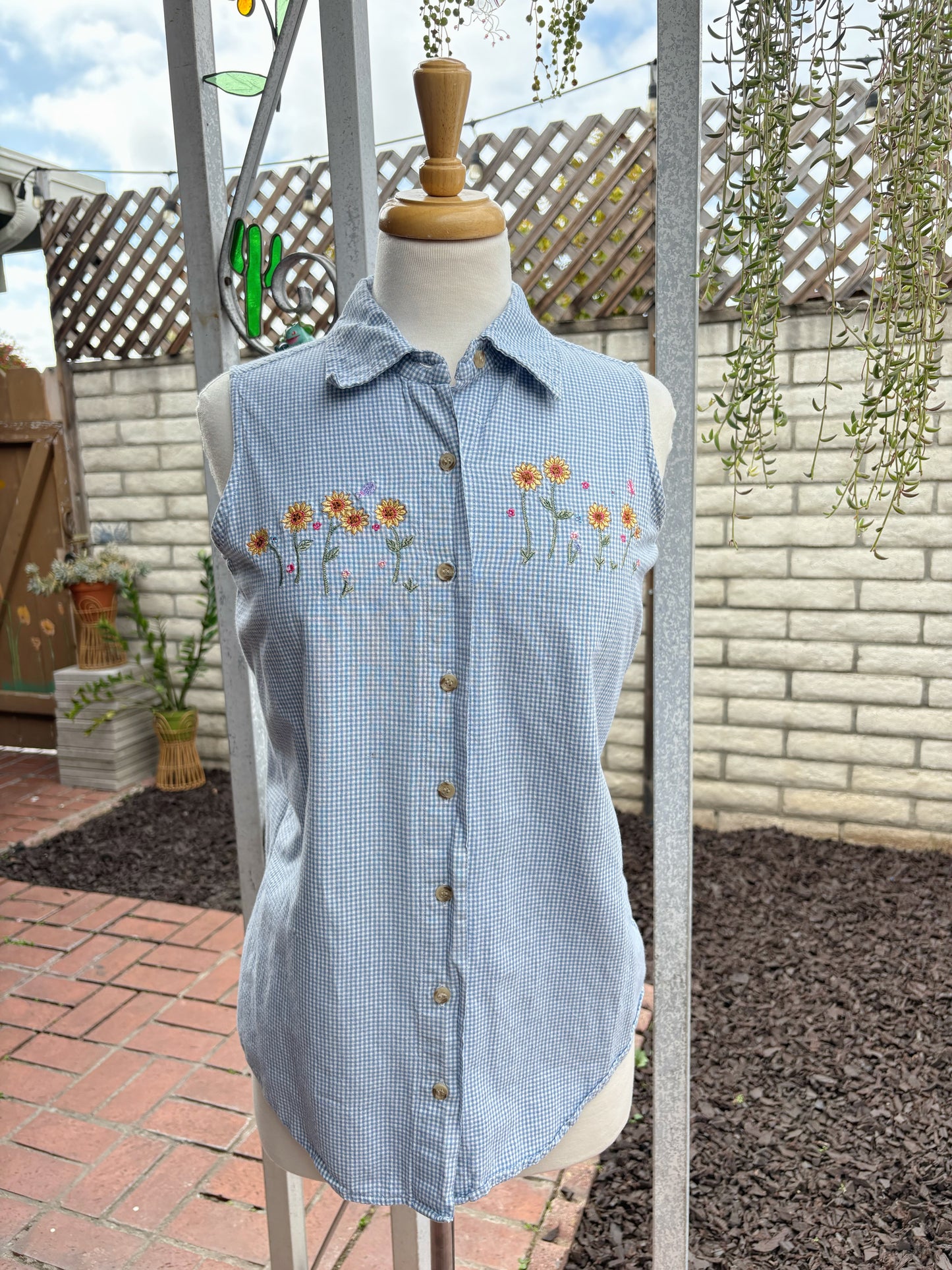 Vintage Sunflower button up