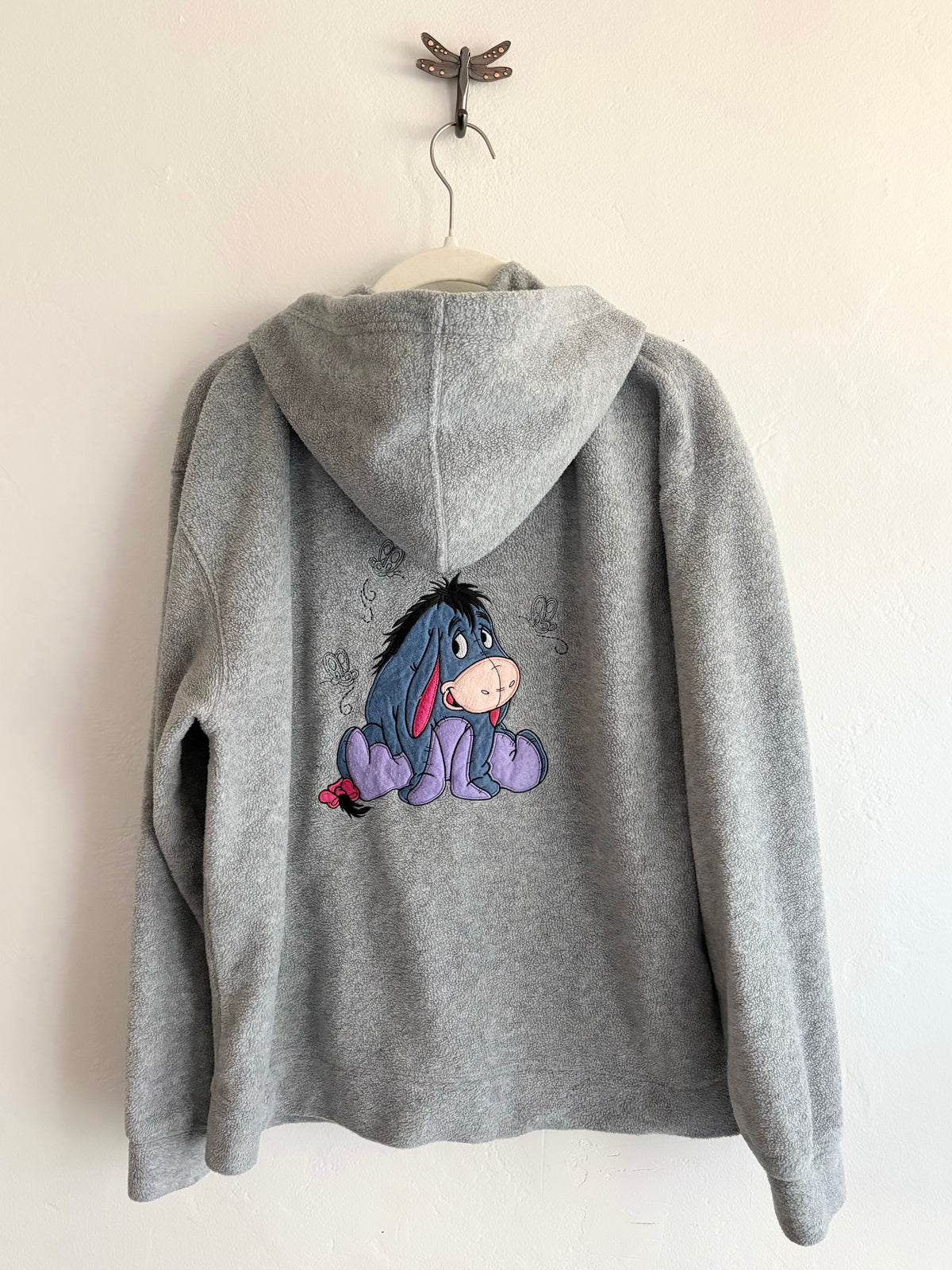 vintage y2k eeyore sweater (adult M)