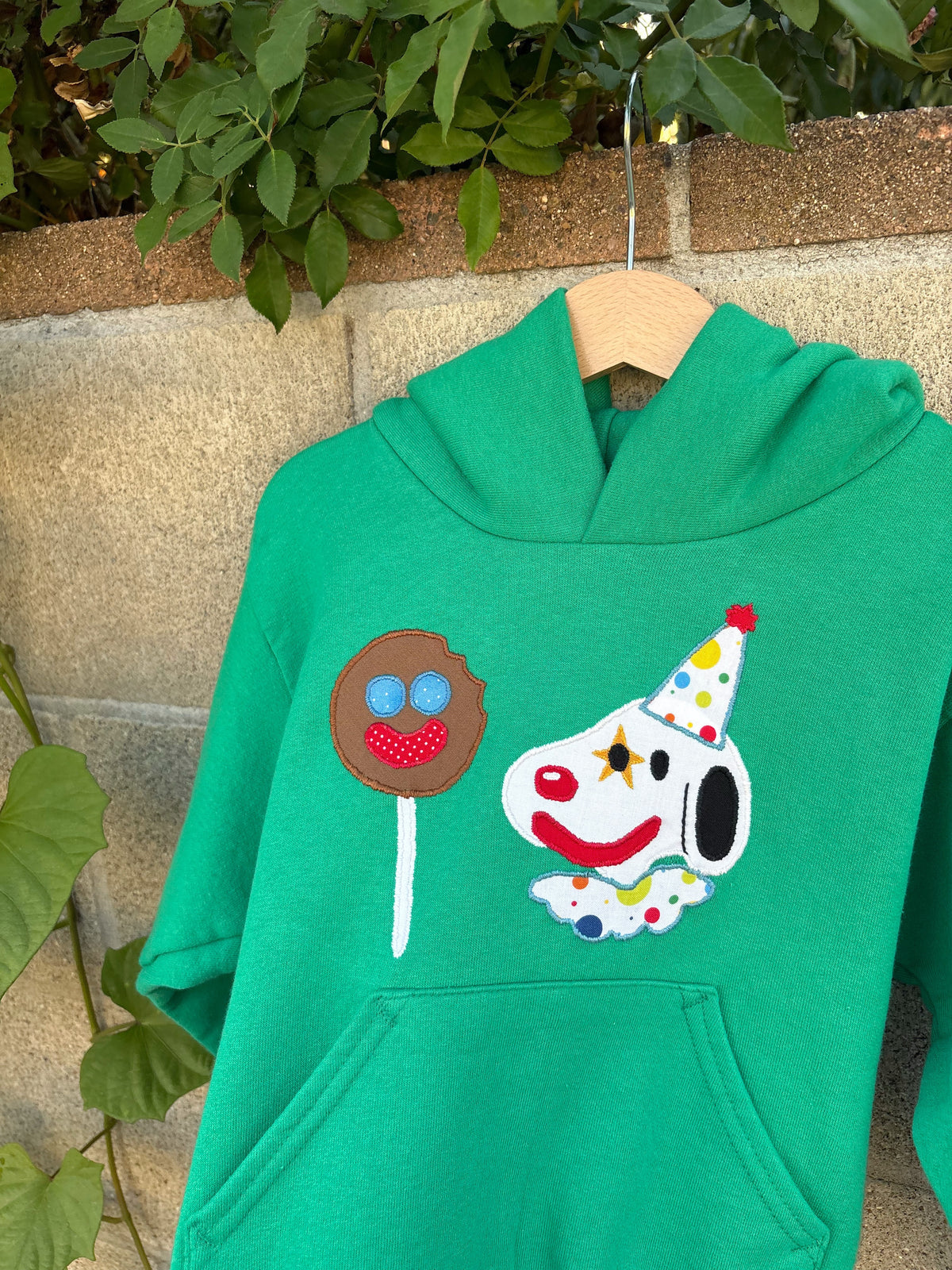 paleta con el payaso hoodie *handmade upcycle, please read*