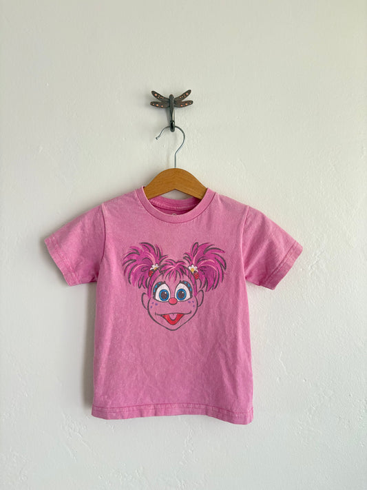 abby graphic tee (2T)