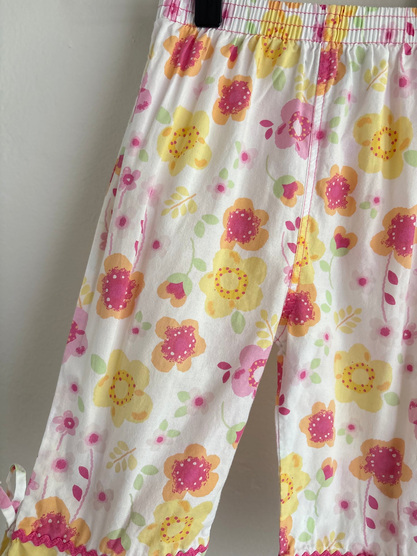 y2k floral capris (24M)